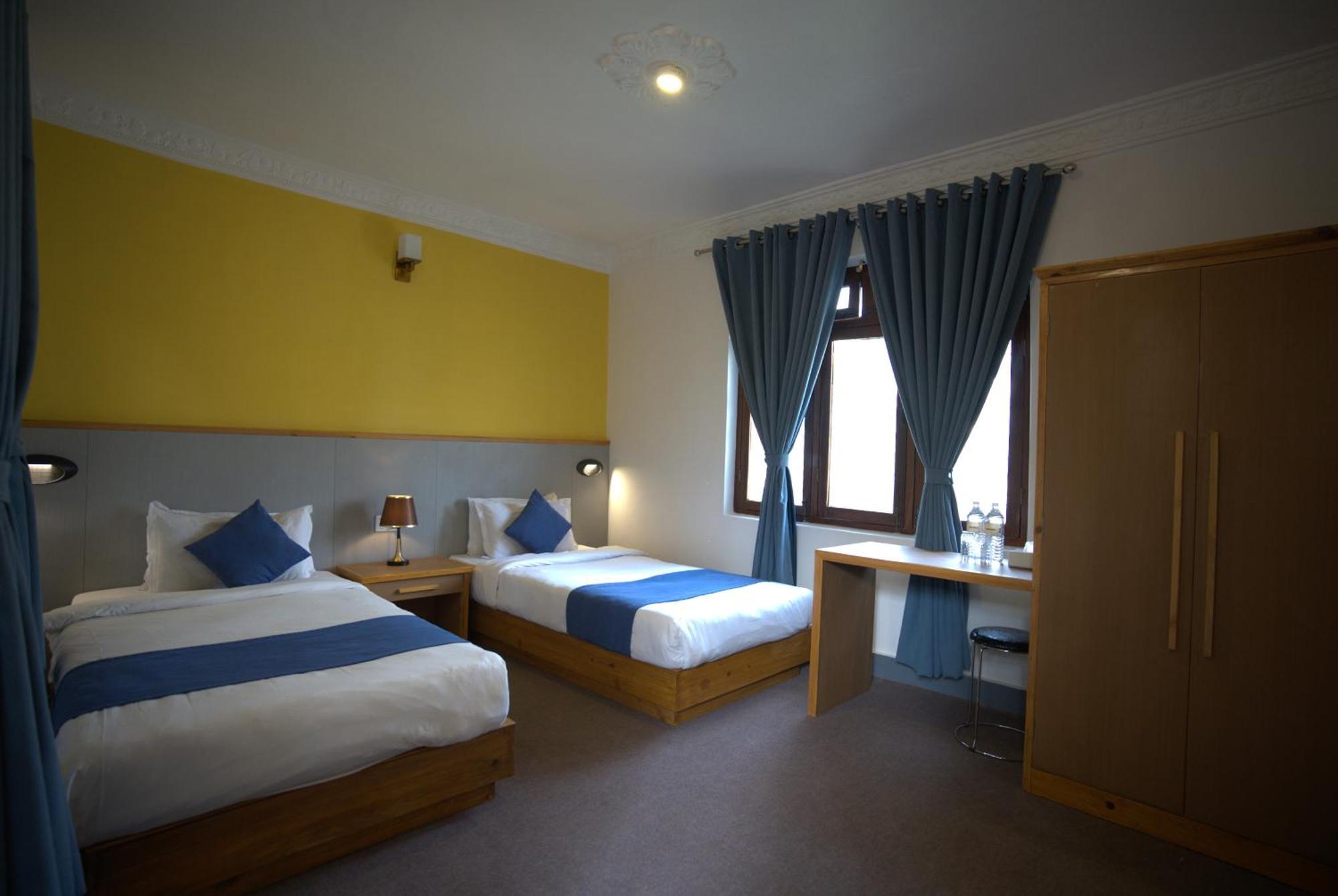 Gaurishankar Backpackers Hostel 포카라 외부 사진