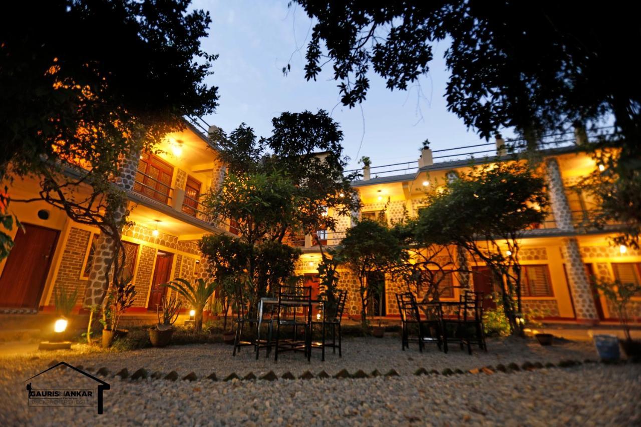 Gaurishankar Backpackers Hostel 포카라 외부 사진