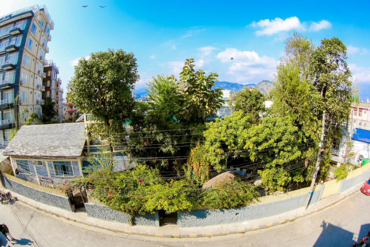 Gaurishankar Backpackers Hostel 포카라 외부 사진