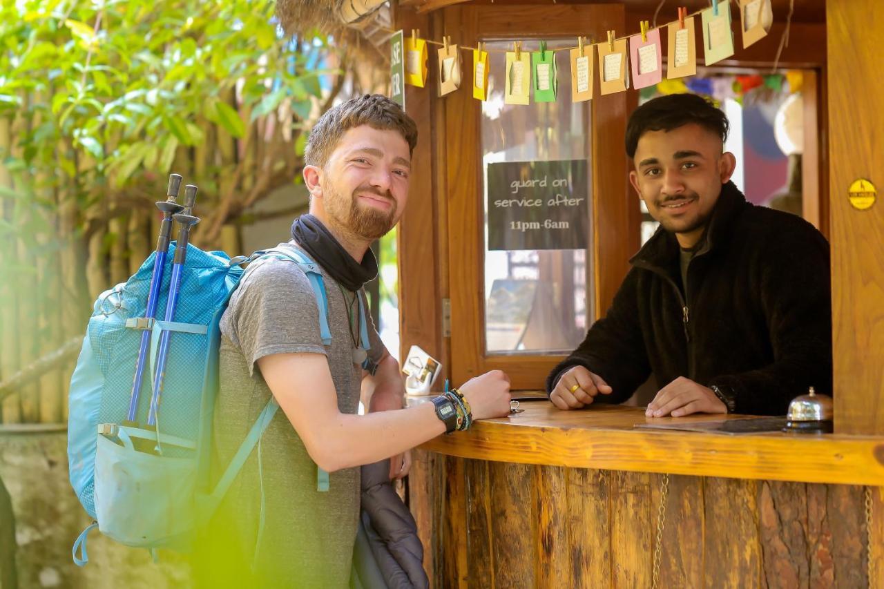 Gaurishankar Backpackers Hostel 포카라 외부 사진
