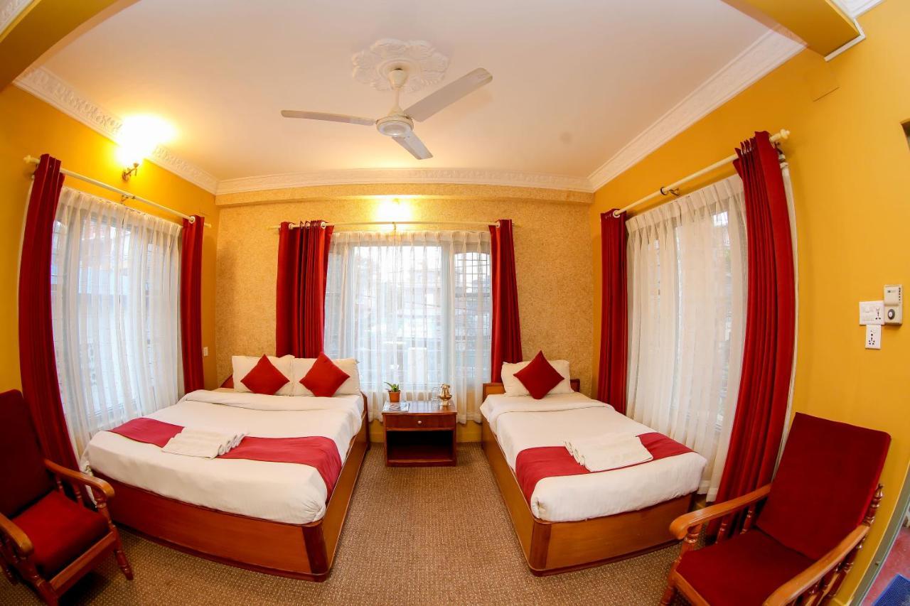 Gaurishankar Backpackers Hostel 포카라 외부 사진