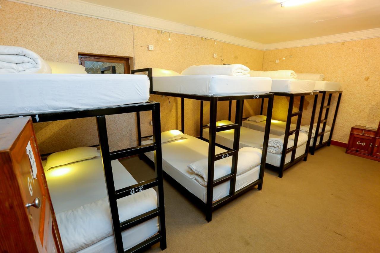 Gaurishankar Backpackers Hostel 포카라 외부 사진