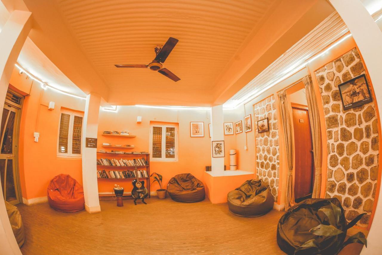 Gaurishankar Backpackers Hostel 포카라 외부 사진